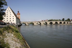 The bridge is currently being restored and is partly shrouded. This picture of how it normally looks is from the city website.