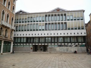 Manutius' actual printing house was destroyed in 1883 to build a bank; its current successor on Campo Manin is possibly one of the ugliest buildings in Venice.