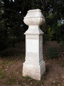 Capability_Brown_Memorial Philip Halling Croome