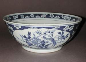A Chinese punchbowl, 29.3 cm in diameter. (Credit: The Fitzwilliam Museum)