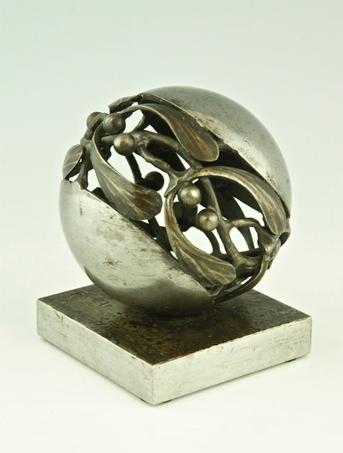 A French art deco paperweight (1921).